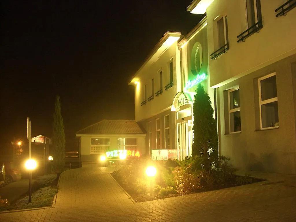 Hotel Mondeo Praha 3*,